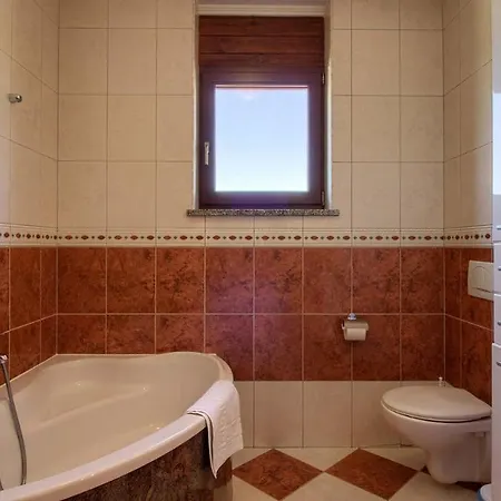 Villa Charming Joy With Private Pool And Sea View Near Medulin