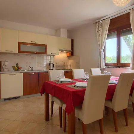 Charming Joy With Private Pool And Sea View Near Medulin