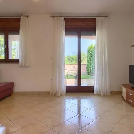 Charming Joy With Private Pool And Sea View Near Medulin Вилла *
