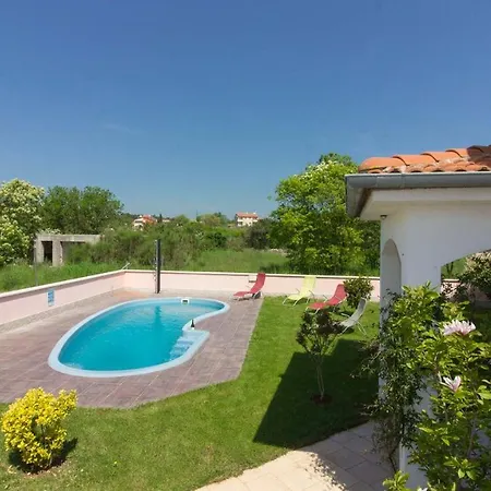 Villa Charming Joy With Private Pool And Sea View Near Medulin *