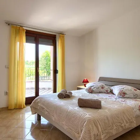 Villa Charming Joy With Private Pool And Sea View Near Medulin