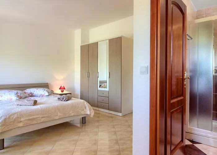 Charming Joy With Private Pool And Sea View Near Medulin *