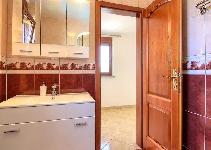 Charming Joy With Private Pool And Sea View Near Medulin