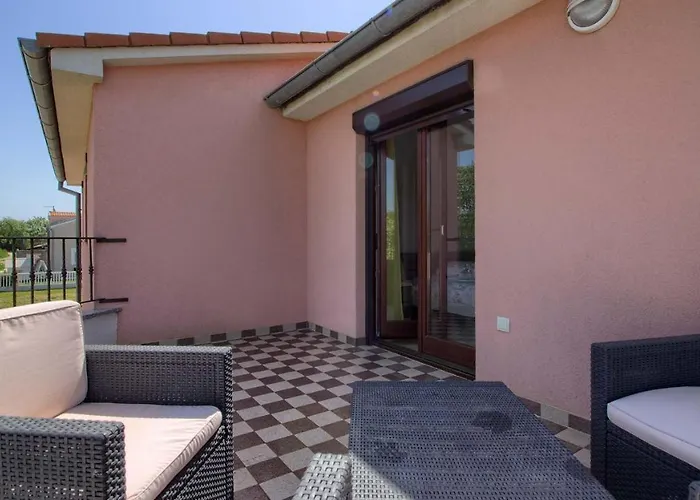 Charming Joy With Private Pool And Sea View Near Medulin * Ližnjan