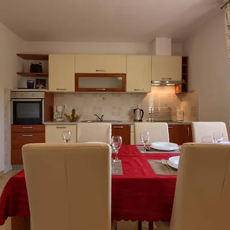 Charming Joy With Private Pool And Sea View Near Medulin Ližnjan